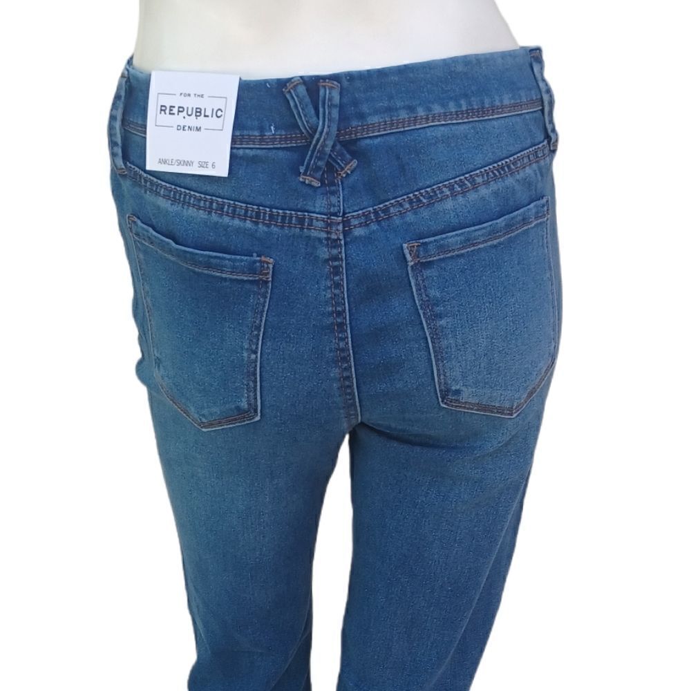 617718....Republic Flare Jeans Size 4, 6, & 8 - Picture 5 of 6